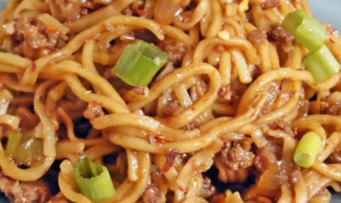 Noodle with Pork Mince and Hot Spicy Sauce