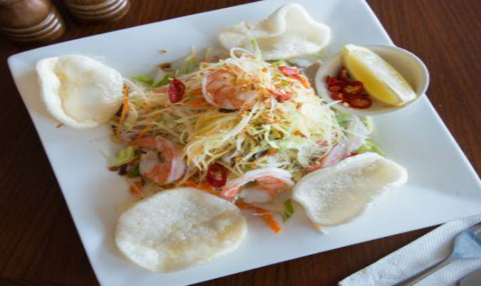 Papaya Salad with Pork and Prawn