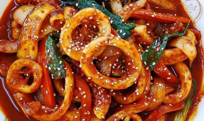 Squid in Hot and Spicy Sauce