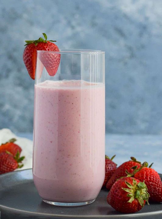 Strawberry Lassi