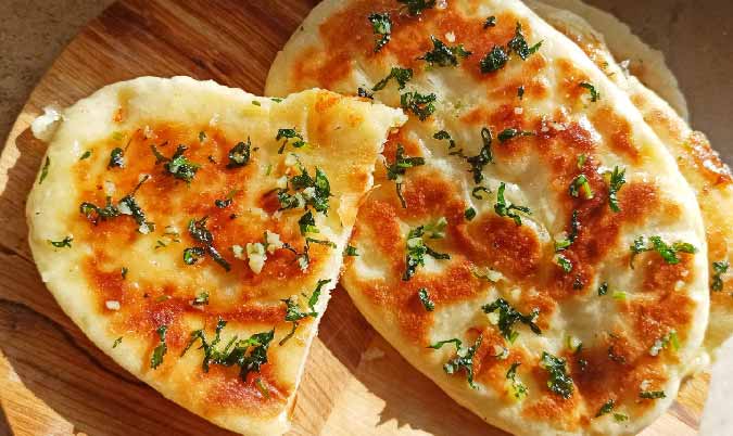 Cheese & Garlic Naan