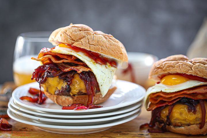 Egg and Bacon Roll Hamburger