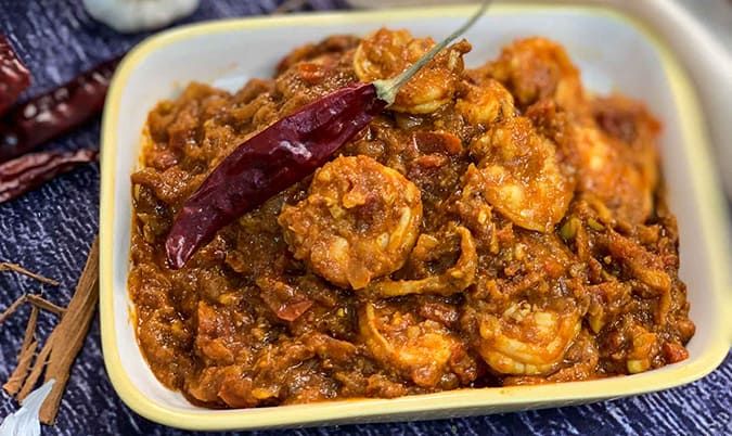 prawn vindaloo hot spicy curry