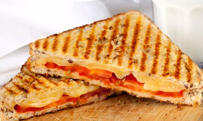 Cheese and Tomato Toasted Sandwich