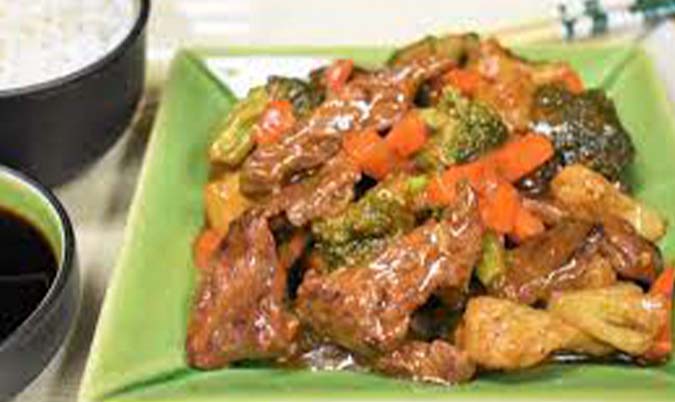 Stir fried beef  with mixed vegetables
