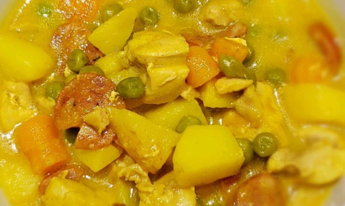 Yellow curry ( chicken only)