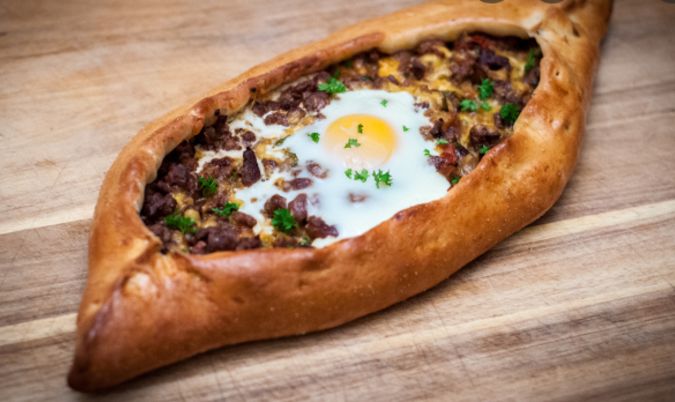 Lamb Steak Pide