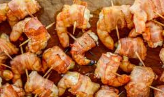 King Prawn Bacon Rolls (4)