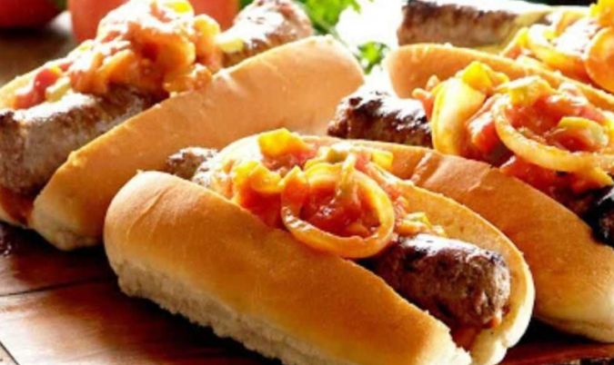 Boerewors & Tomato relish on a roll