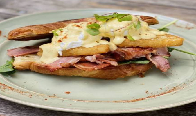No.5 Breakfast Croissant (GFO) (VGO)