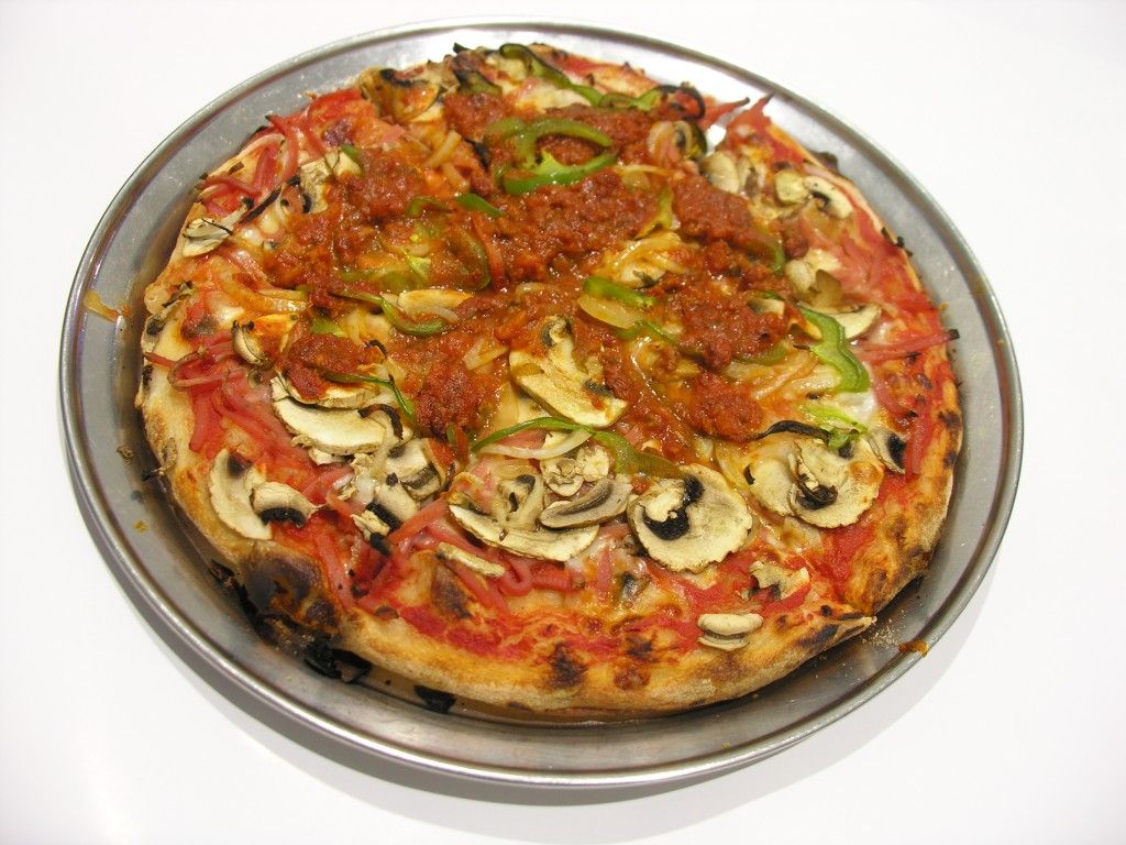 Pizza Bolognese