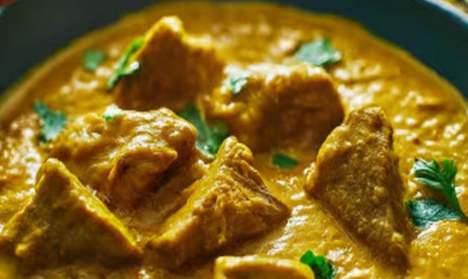 Korma Includes Rice Box