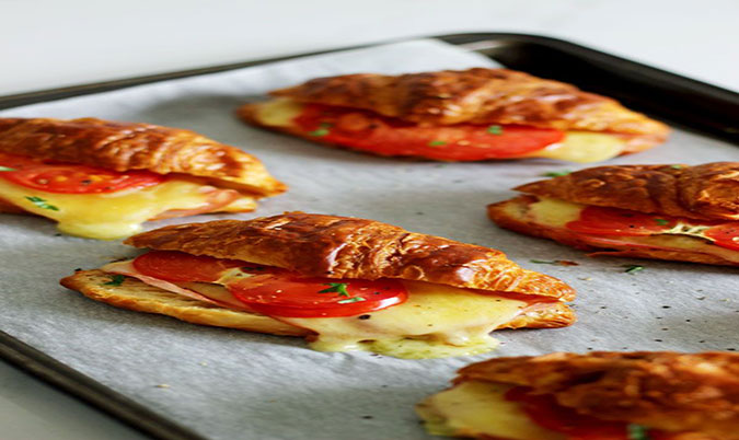 Cheese & Tomatoes Croissant