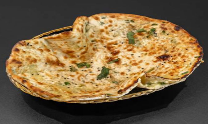 Garlic Chilli Cheese Naan