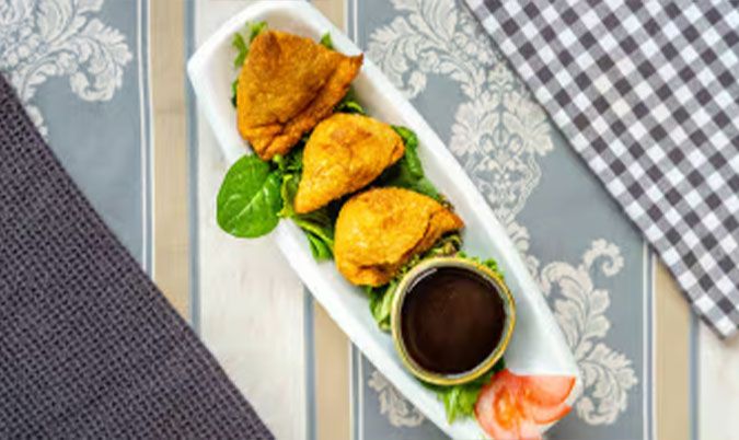 Vegetable Samosa (2pcs)