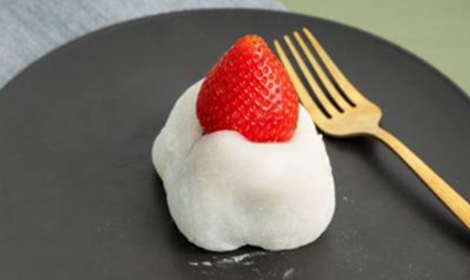 Premium Strawberry Mochi - Azuki