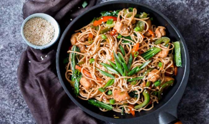 CHICKEN CHOW MEIN