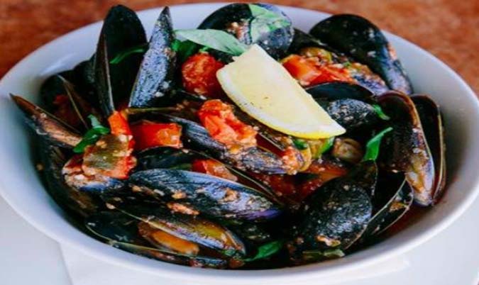 CHILLI MUSSELS
