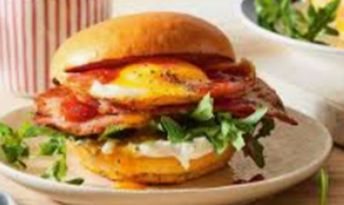 BACON N EGG ROLL