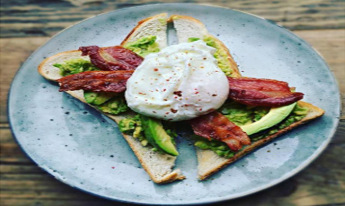 Bacon Benedict with Smashed Avocado