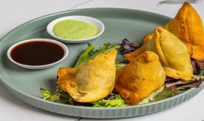 Vegetarian Samosa 2pcs