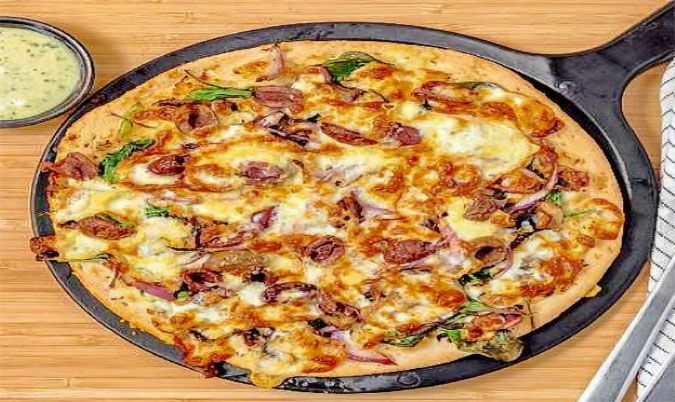 Spinach and Feta Pizza (V)