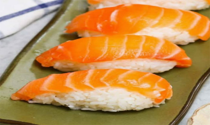 Salmon Nigiri