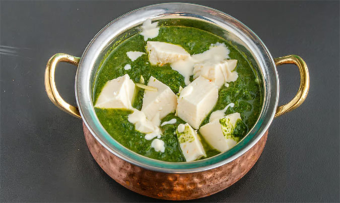 Lasooni Palak Panner