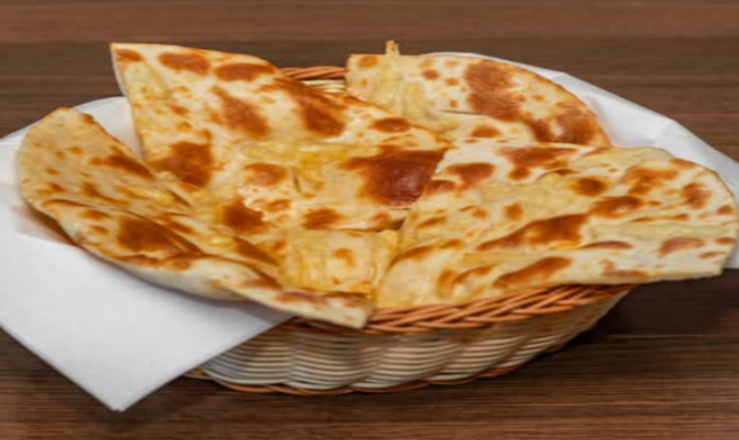 Cheesy Garlic Naan
