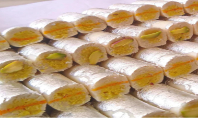 KAJU-KESAR ROLL