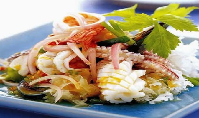 Seafood Salad (Yum Talay)