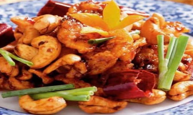 Crispy chicken Cashew Nut (Gai Pad Med Ma Muang)