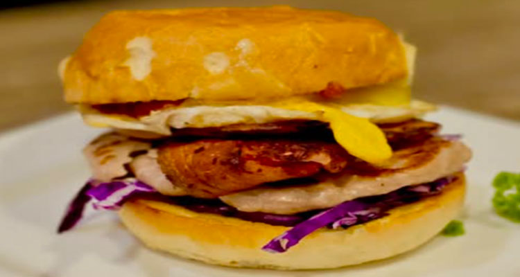 The Best Egg and Bacon Roll