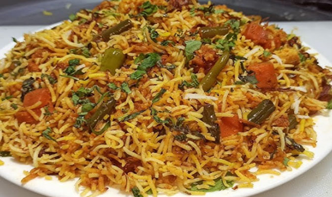 Vegetable Dum Biryani (V)