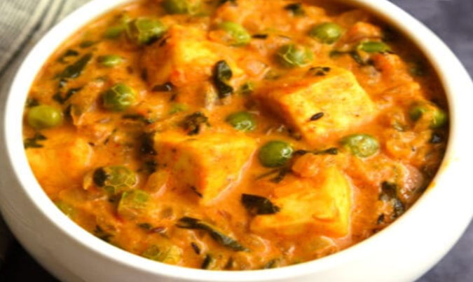 Paneer Methi Malai (V)