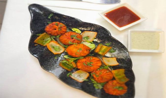 Tandoori chicken momos