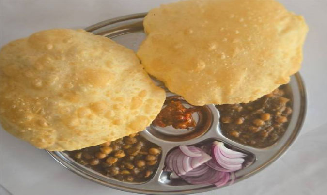 Chana Bhatura