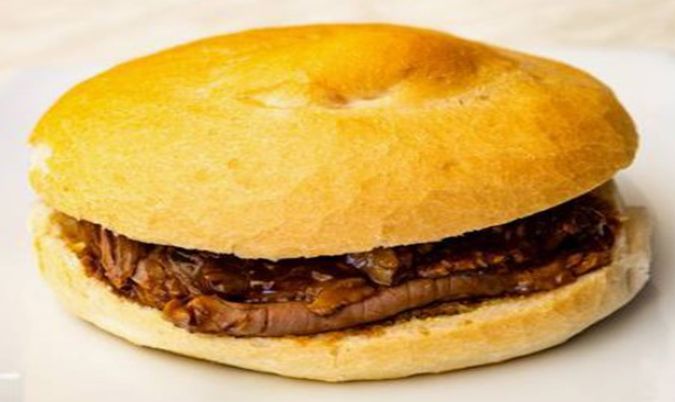 Old Famous Beef and Gravy Roll