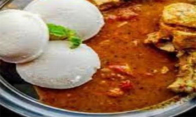 Idly (3pcs) With Chicken Curry (220ml)