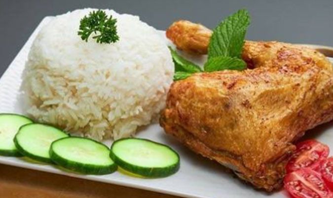 Crispy Chicken Rice Bowl  (C?m Gà Chiên Giòn)