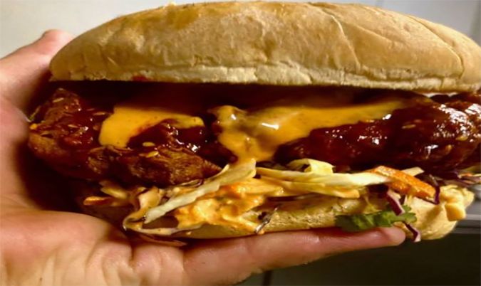 Southern Fried Chicken Burger , Chips & Drink 250ml