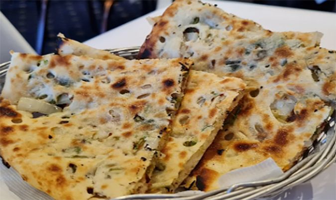 Onion chilli Kulcha