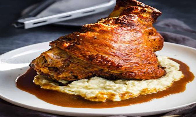 Crispy Pork Knuckle (1 – 1.4kg)