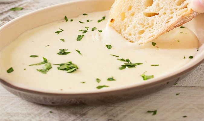 Creamy Garlic Sauce (GF)