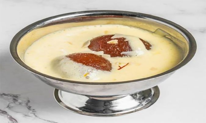 Gulab Jamun with Mango Cream