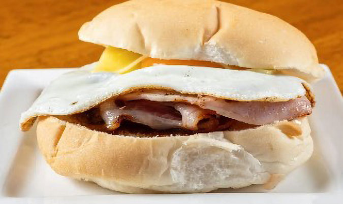 Bacon and Egg Roll Burger