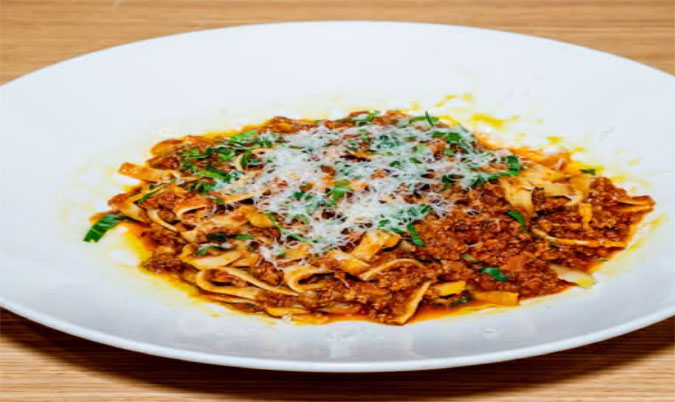 Fettuccine Bolognese