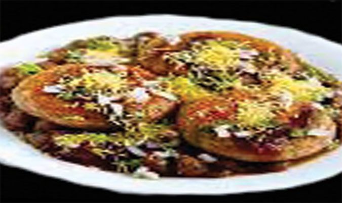 Aloo Tikki Chaat (2pcs)