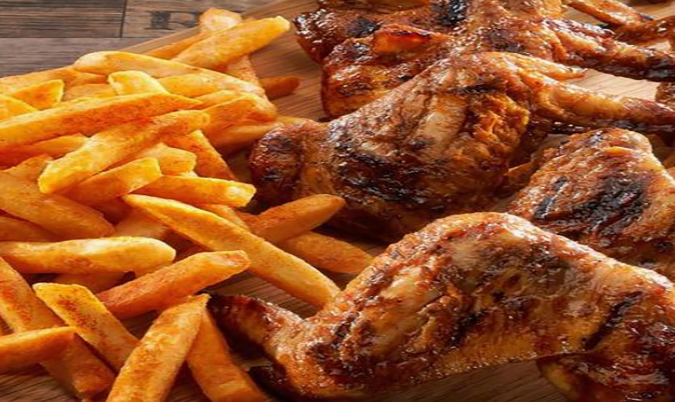 8 Full BBQ Wings and Beeger Chips