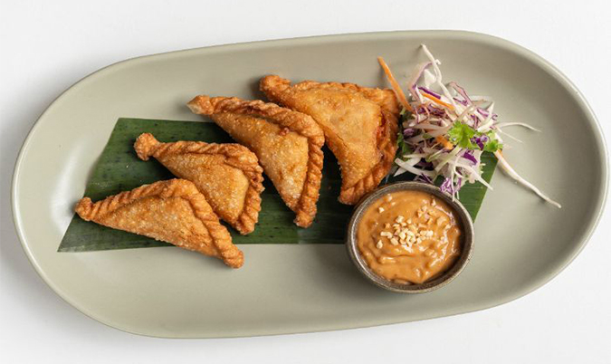 Curry Puffs (V)
